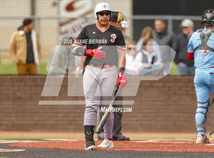 Thumbnail 1 in Lewisburg vs. Petal photogallery.