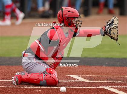 Thumbnail 1 in Lewisburg vs. Petal photogallery.