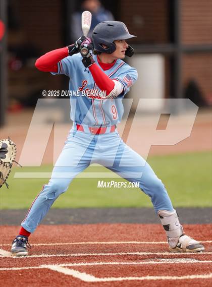 Thumbnail 1 in Lewisburg vs. Petal photogallery.