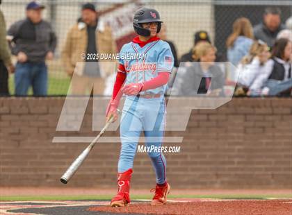 Thumbnail 1 in Lewisburg vs. Petal photogallery.
