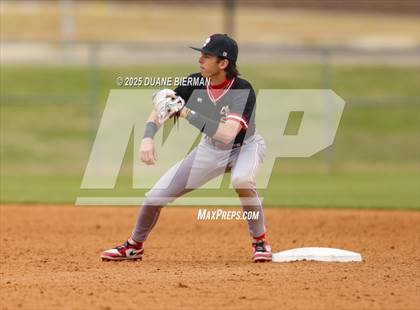 Thumbnail 1 in Lewisburg vs. Petal photogallery.