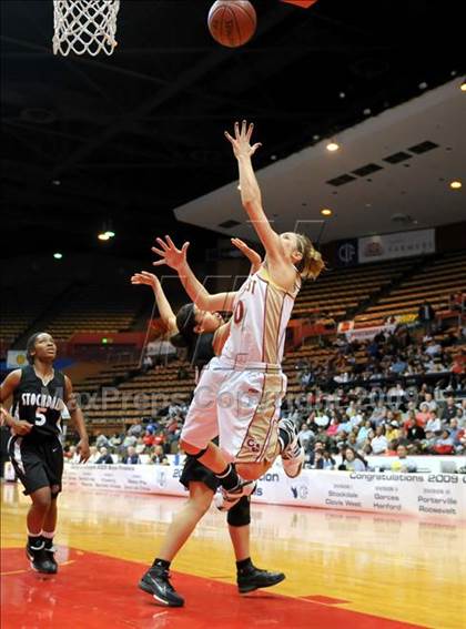 Thumbnail 3 in Stockdale vs. Clovis West (CIF CS D1 Final) photogallery.