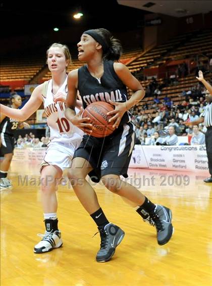 Thumbnail 3 in Stockdale vs. Clovis West (CIF CS D1 Final) photogallery.