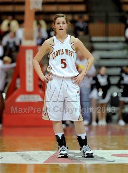 Thumbnail 2 in Stockdale vs. Clovis West (CIF CS D1 Final) photogallery.