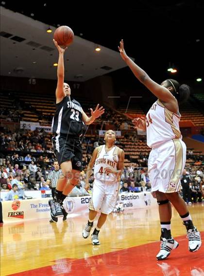 Thumbnail 1 in Stockdale vs. Clovis West (CIF CS D1 Final) photogallery.