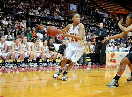 Thumbnail 2 in Stockdale vs. Clovis West (CIF CS D1 Final) photogallery.