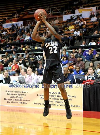 Thumbnail 3 in Stockdale vs. Clovis West (CIF CS D1 Final) photogallery.