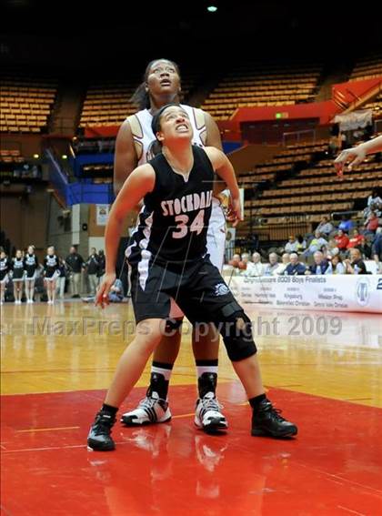 Thumbnail 1 in Stockdale vs. Clovis West (CIF CS D1 Final) photogallery.