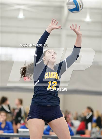 Thumbnail 2 in Clarkston vs. Riverview photogallery.