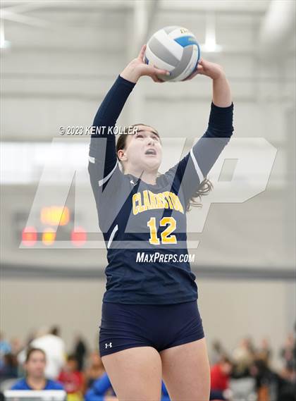 Thumbnail 2 in Clarkston vs. Riverview photogallery.
