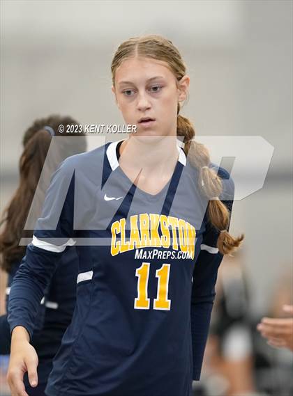 Thumbnail 1 in Clarkston vs. Riverview photogallery.