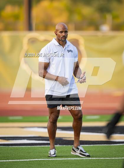 Thumbnail 1 in Basha vs Hamilton photogallery.