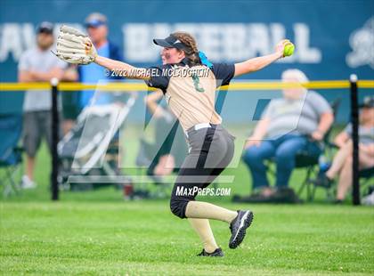 Thumbnail 3 in Webster Schroeder vs. Vestal (NYSPHSAA Class A Final) photogallery.