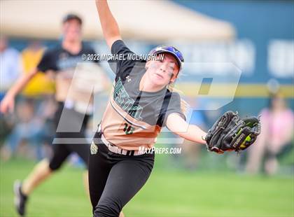 Thumbnail 2 in Webster Schroeder vs. Vestal (NYSPHSAA Class A Final) photogallery.