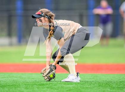 Thumbnail 2 in Webster Schroeder vs. Vestal (NYSPHSAA Class A Final) photogallery.