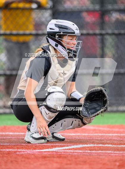 Thumbnail 2 in Webster Schroeder vs. Vestal (NYSPHSAA Class A Final) photogallery.