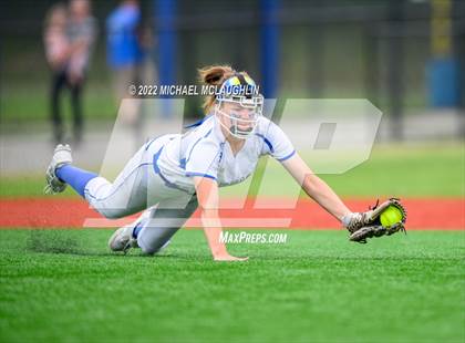 Thumbnail 2 in Webster Schroeder vs. Vestal (NYSPHSAA Class A Final) photogallery.