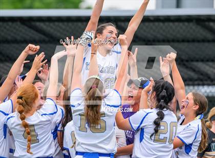 Thumbnail 3 in Webster Schroeder vs. Vestal (NYSPHSAA Class A Final) photogallery.