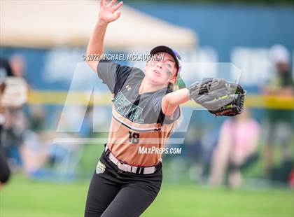Thumbnail 1 in Webster Schroeder vs. Vestal (NYSPHSAA Class A Final) photogallery.