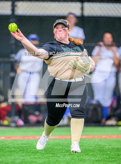 Thumbnail 3 in Webster Schroeder vs. Vestal (NYSPHSAA Class A Final) photogallery.