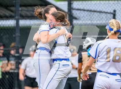 Thumbnail 3 in Webster Schroeder vs. Vestal (NYSPHSAA Class A Final) photogallery.