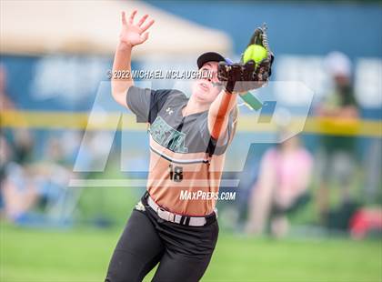 Thumbnail 3 in Webster Schroeder vs. Vestal (NYSPHSAA Class A Final) photogallery.