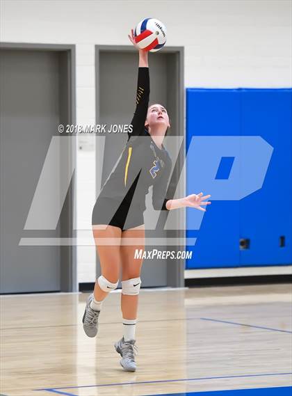 Thumbnail 3 in Phoenix Country Day vs Camelback (PCDS Desert Classic) photogallery.
