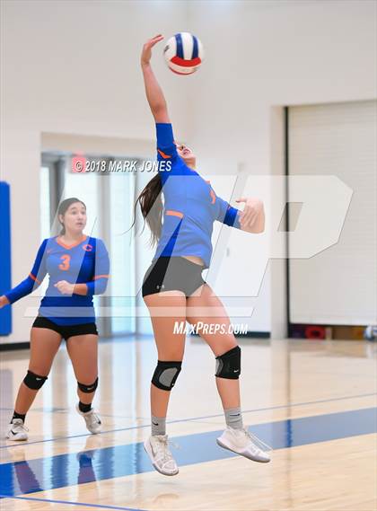 Thumbnail 2 in Phoenix Country Day vs Camelback (PCDS Desert Classic) photogallery.
