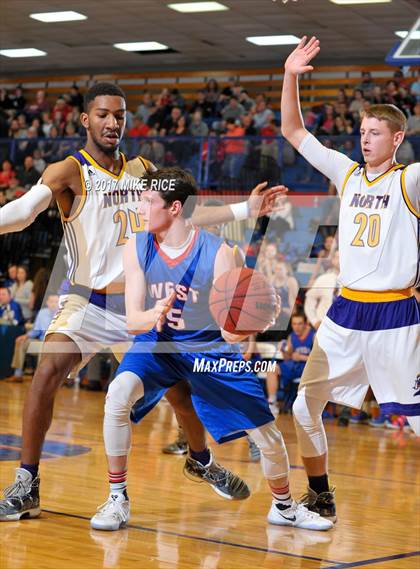Thumbnail 3 in North Henderson vs. West Henderson (WNCAC 1st Round) photogallery.