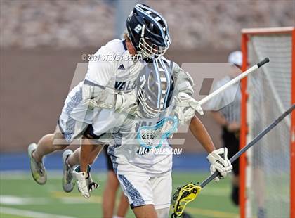 Thumbnail 1 in Mountain Vista vs Valor Christian (CHSAA 5A Championship) photogallery.
