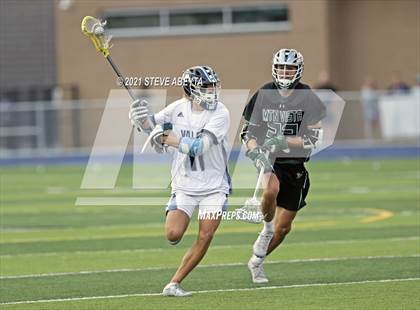 Thumbnail 2 in Mountain Vista vs Valor Christian (CHSAA 5A Championship) photogallery.