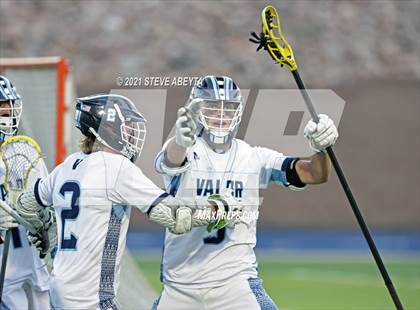 Thumbnail 2 in Mountain Vista vs Valor Christian (CHSAA 5A Championship) photogallery.