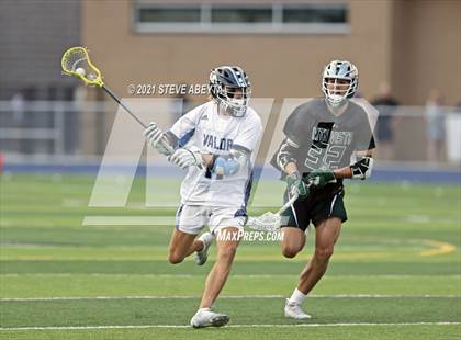 Thumbnail 1 in Mountain Vista vs Valor Christian (CHSAA 5A Championship) photogallery.