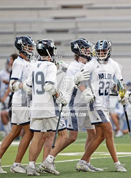 Thumbnail 3 in Mountain Vista vs Valor Christian (CHSAA 5A Championship) photogallery.