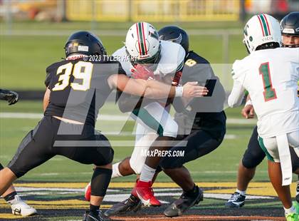 Thumbnail 1 in Lawrence North @ Avon photogallery.