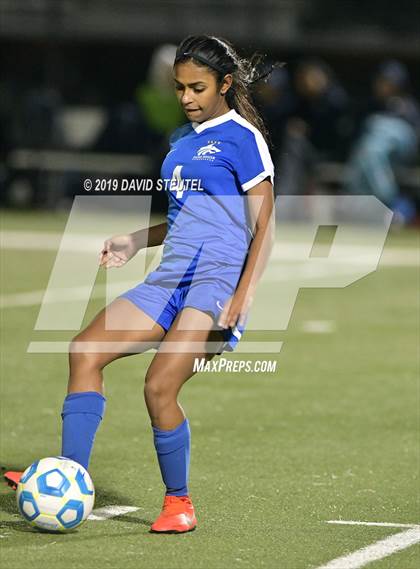 Thumbnail 3 in Vista del Lago vs. Sierra (CIF SJS D3 Final) photogallery.