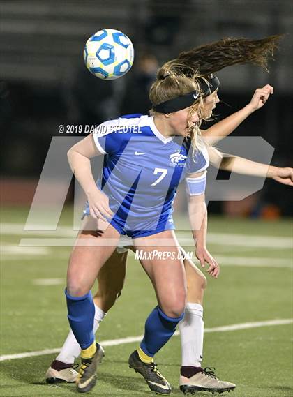 Thumbnail 2 in Vista del Lago vs. Sierra (CIF SJS D3 Final) photogallery.
