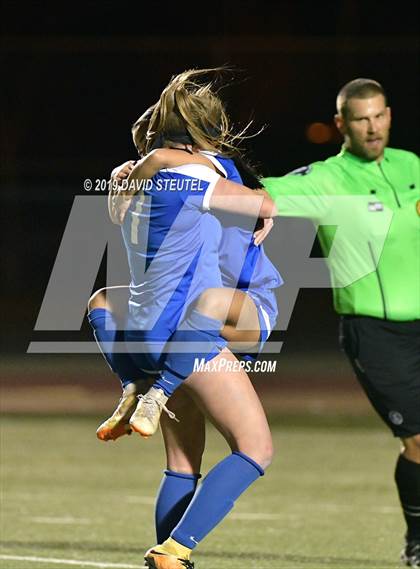 Thumbnail 3 in Vista del Lago vs. Sierra (CIF SJS D3 Final) photogallery.