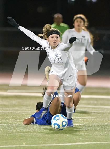 Thumbnail 3 in Vista del Lago vs. Sierra (CIF SJS D3 Final) photogallery.