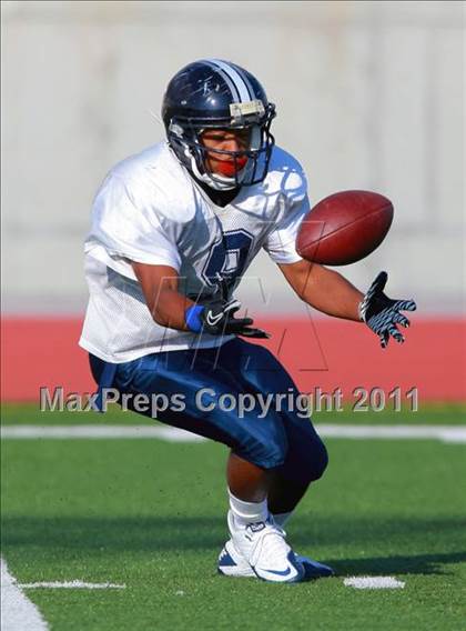 Thumbnail 1 in Summit @ Murrieta Mesa photogallery.