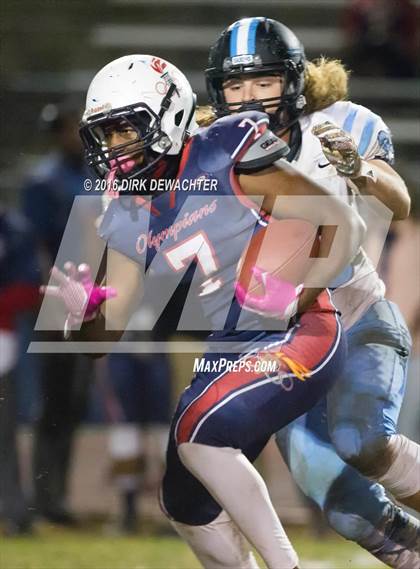 Thumbnail 3 in North @ Leuzinger photogallery.