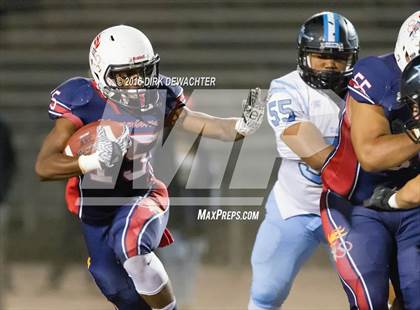 Thumbnail 3 in North @ Leuzinger photogallery.