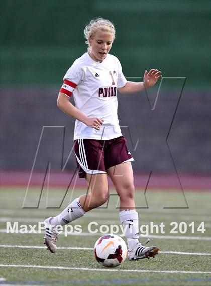Thumbnail 2 in Ponderosa vs. Durango (CHSAA 4A Playoff First Round) photogallery.