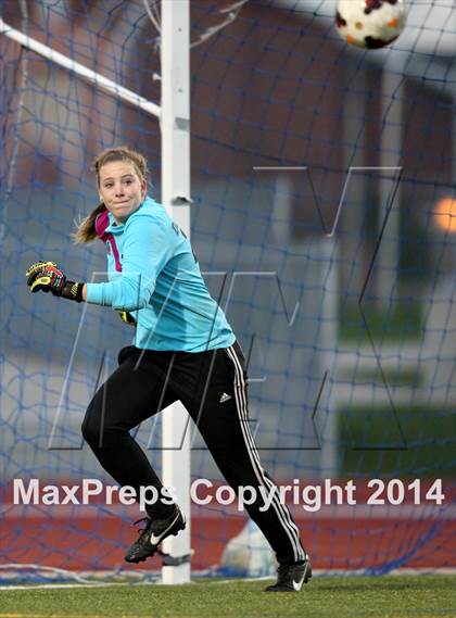 Thumbnail 3 in Ponderosa vs. Durango (CHSAA 4A Playoff First Round) photogallery.