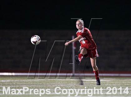 Thumbnail 2 in Ponderosa vs. Durango (CHSAA 4A Playoff First Round) photogallery.