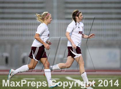 Thumbnail 3 in Ponderosa vs. Durango (CHSAA 4A Playoff First Round) photogallery.