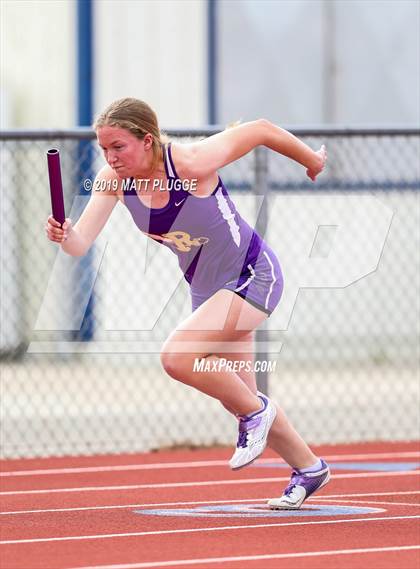 Thumbnail 1 in Kern Invitational photogallery.