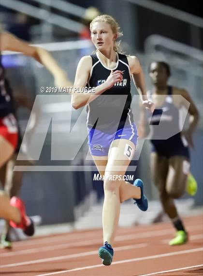Thumbnail 2 in Kern Invitational photogallery.