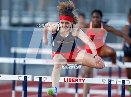 Thumbnail 2 in Kern Invitational photogallery.
