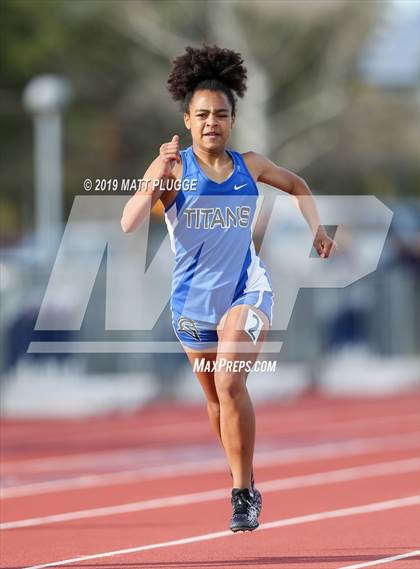 Thumbnail 3 in Kern Invitational photogallery.